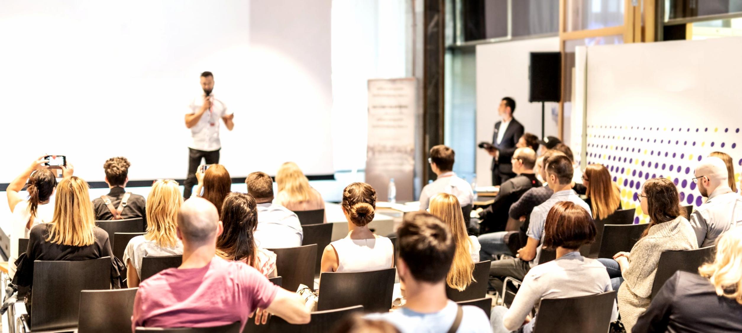 Britta Fahrenkamp, Finanzanalystin und Autorin des Blogs